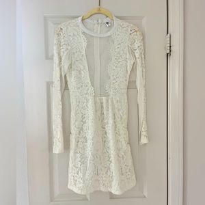 Gorgeous Lacey beige dress size small never worn rare find from boutique